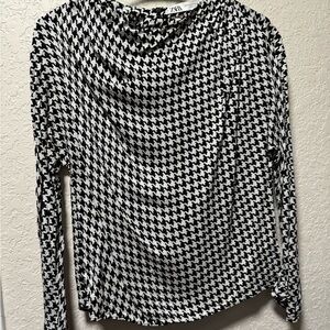 Zara Black and White Houndstooth Women's Top